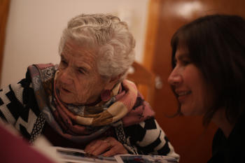 Mercedes Fernandez im Interview mit Evelyn Hevia für das Projekt "Colonia Dignidad. Ein chilenisch-deutsches Oral History-Archiv", aufgezeichnet im Juli 2019 in Chile.